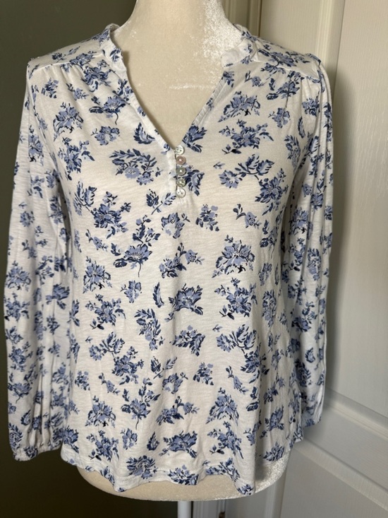 Lucky Brand Tops - Lucky Brand Blue Floral Henley Top Soft Boho Long Sleeve Size XS